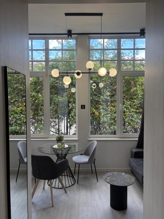Boulevard Apartments - 5