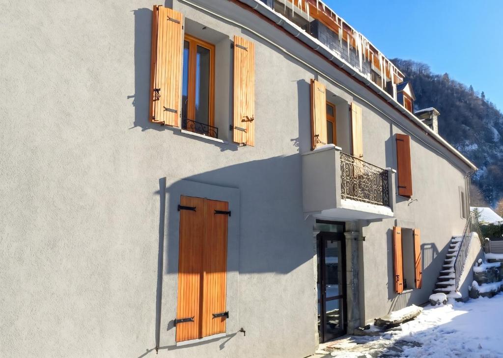 Maison familiale forestière à Cauterets avec vue montagne. - 1