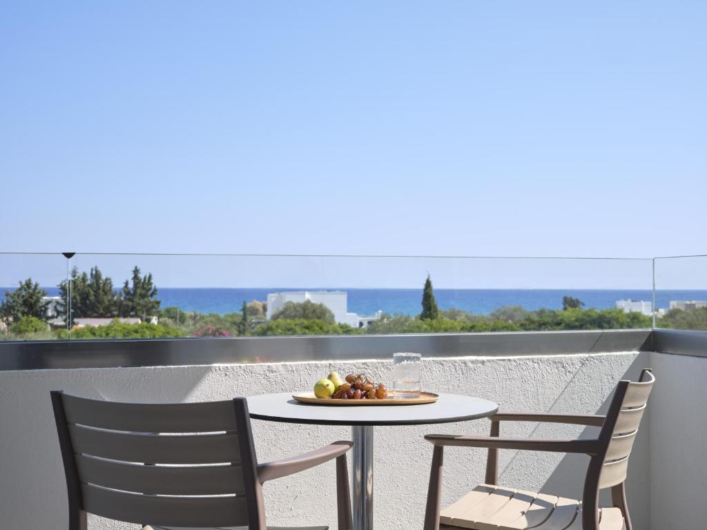 Atlantica Mikri Poli Rhodes — Kolymbia, South Aegean