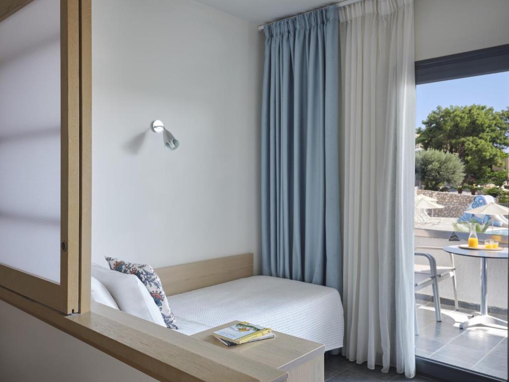 Atlantica Mikri Poli Rhodes — Kolymbia, South Aegean