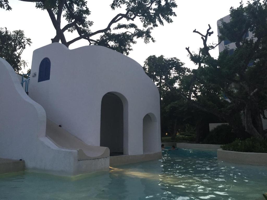 The Chelona  pool access by Away photo