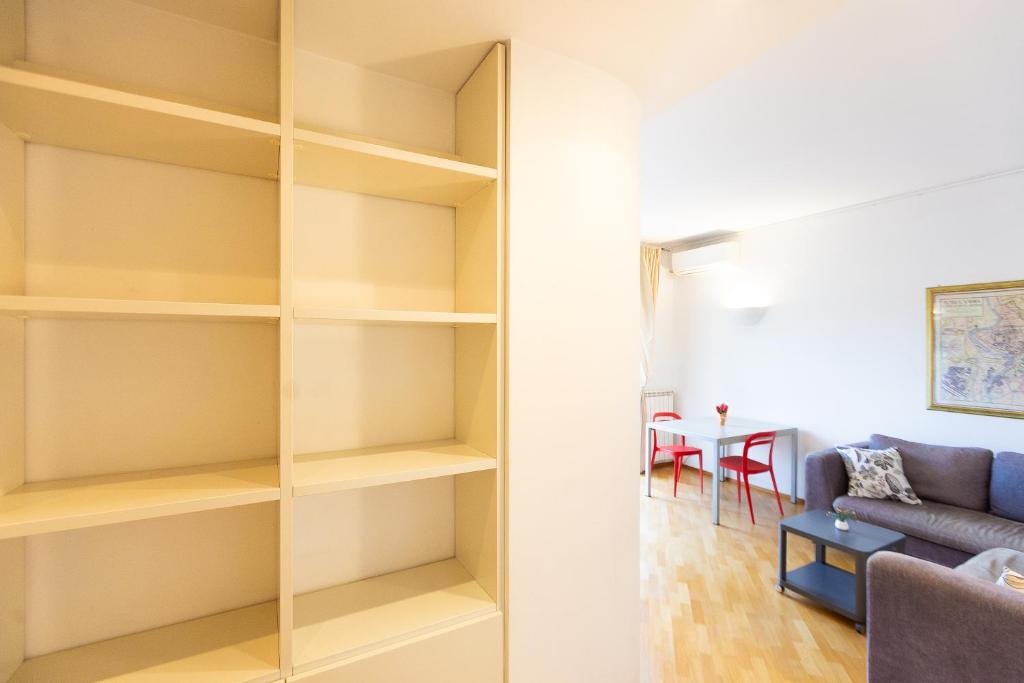 Mazzini Balcony by Rental in Rome - 5
