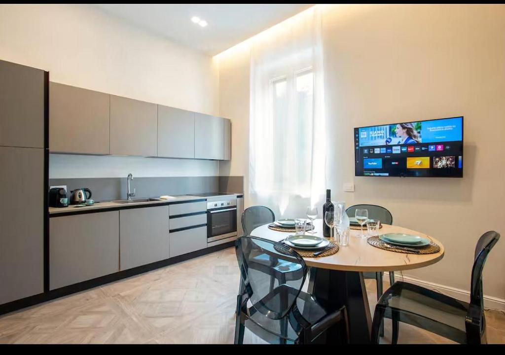 Roma Mazzini Signature - 1