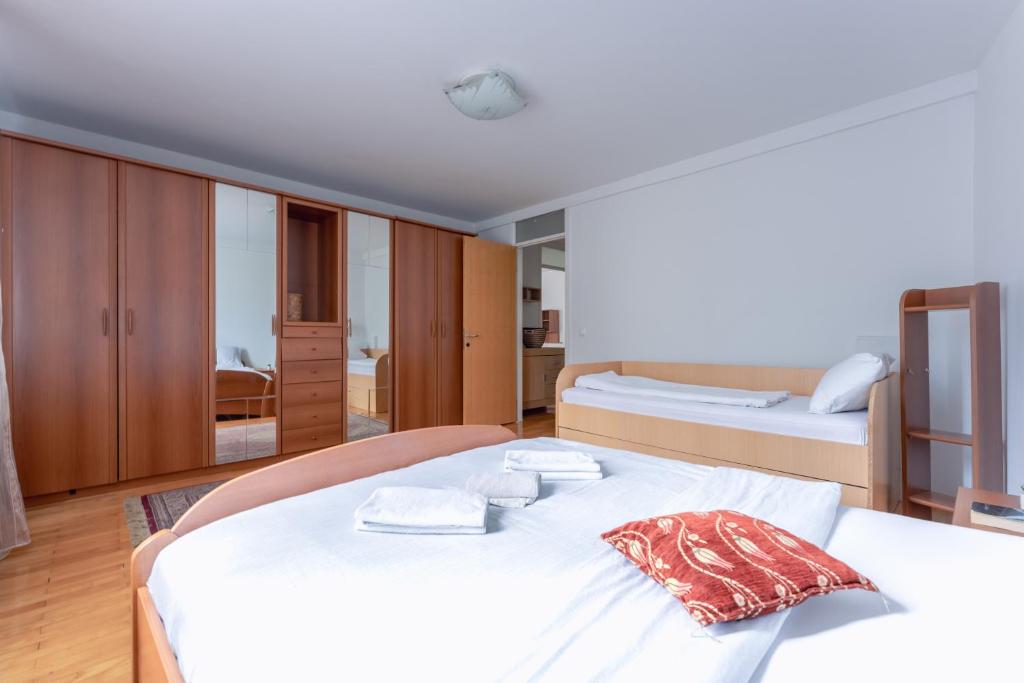 Modern 2BDR apartment in the center - FREE PARKING - 4