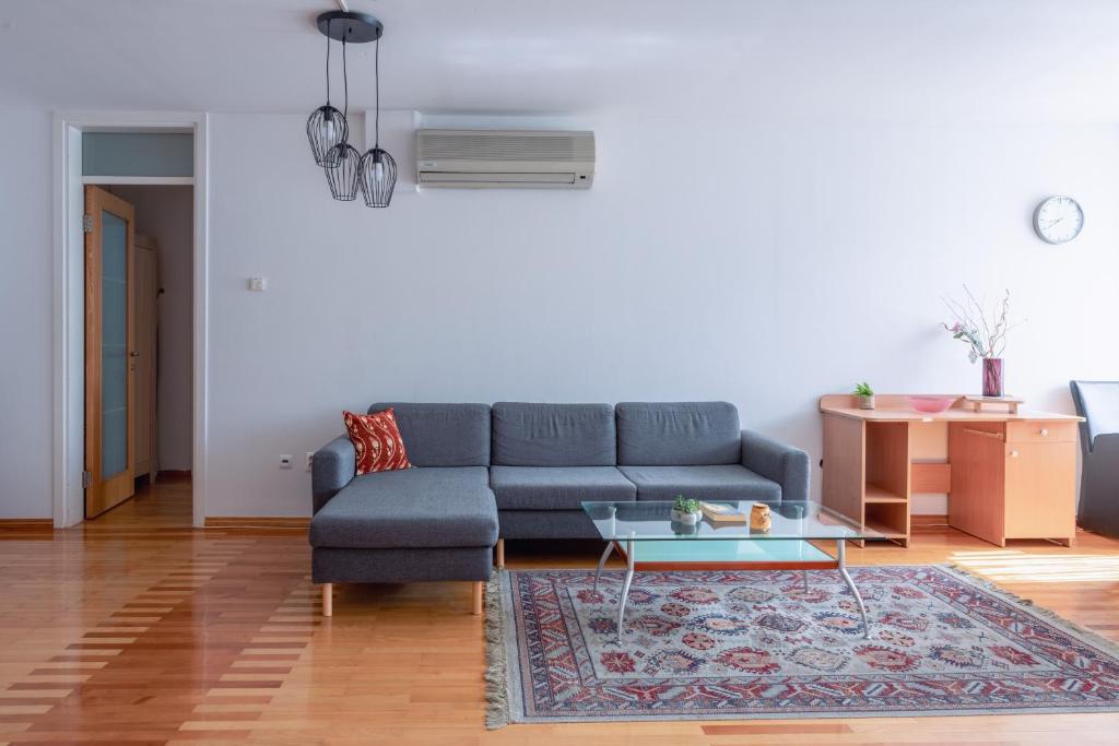 Modern 2BDR apartment in the center - FREE PARKING - 1