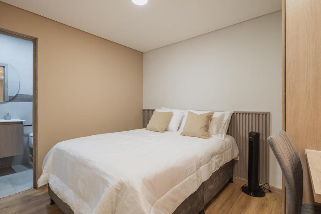 Private Suite and bathroom Strategic area in Pereira 302 - 1