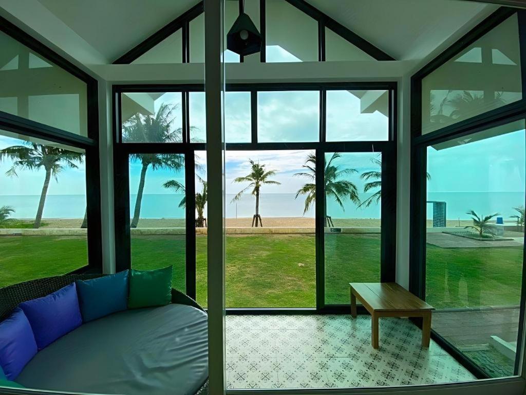 Rattana Pura Beach Resort