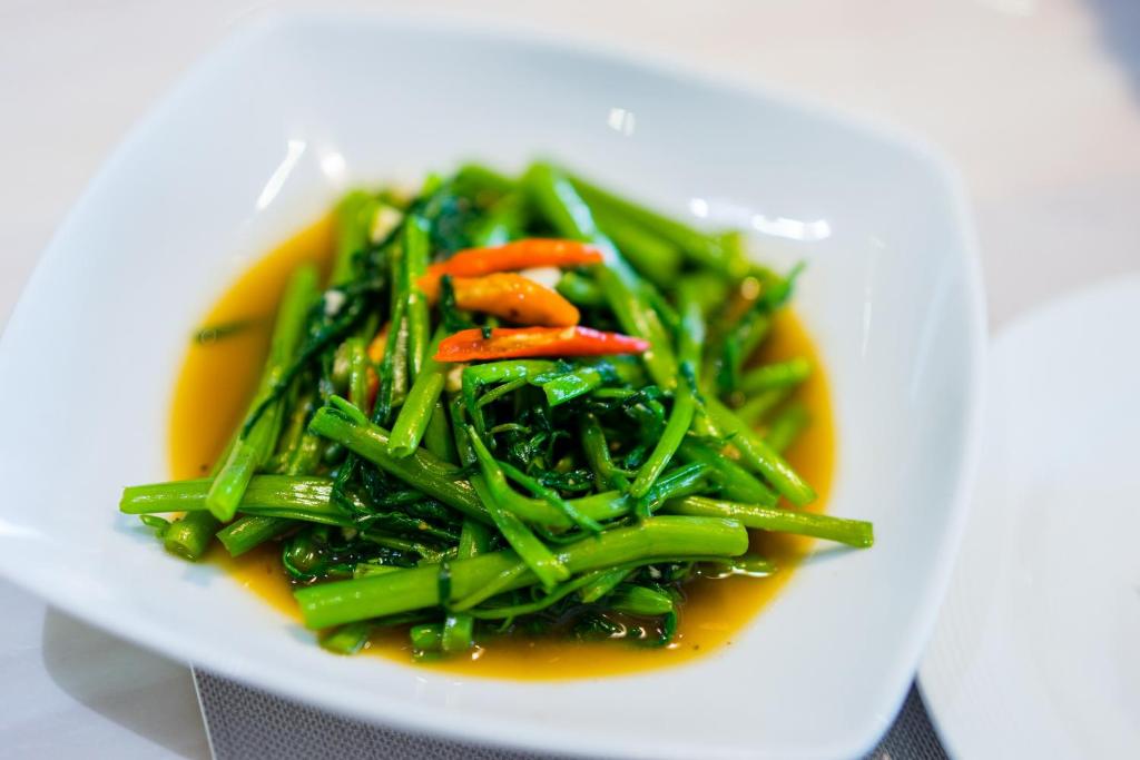 อาหารและเครื่องดื่ม