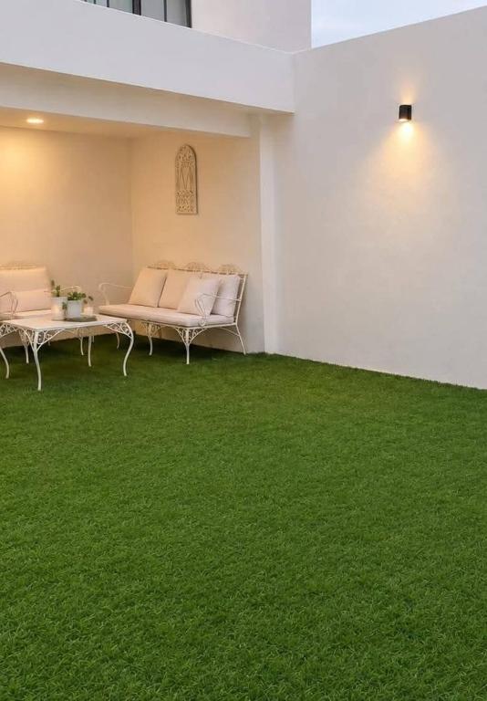 Mono ambiente mini departamento con jardín - 4