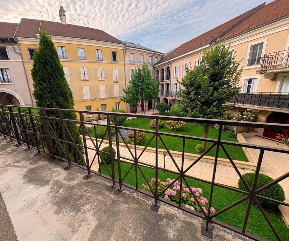 Chez Lili-Disneyland Paris outlet free parking balcon - 1