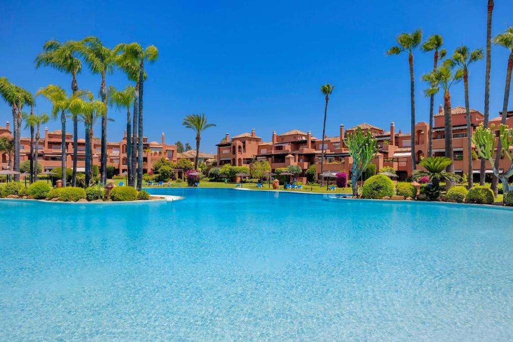 Marbella Oasis 3 BR & Private Terrace - 3