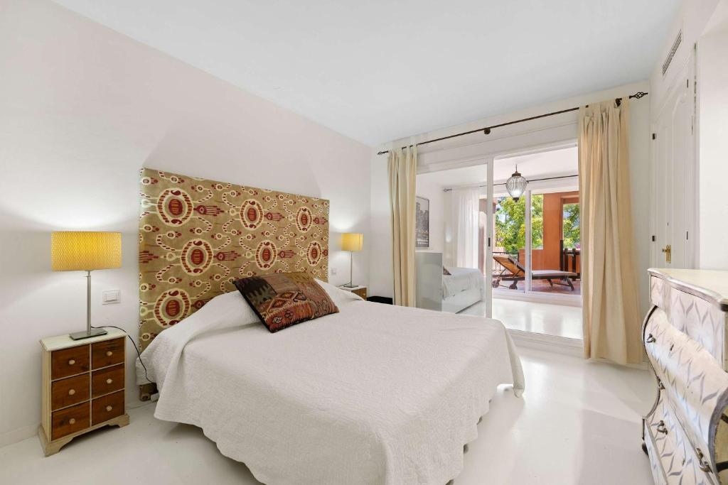 Marbella Oasis 3 BR & Private Terrace - 5