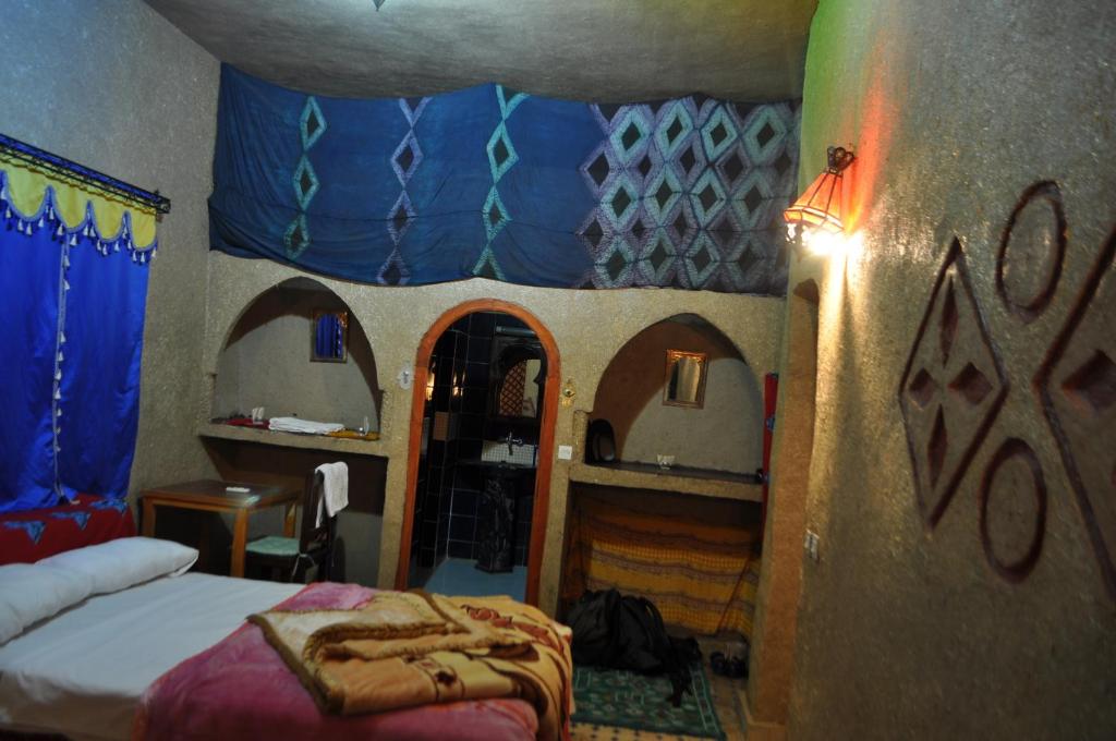 Kamar Triple
