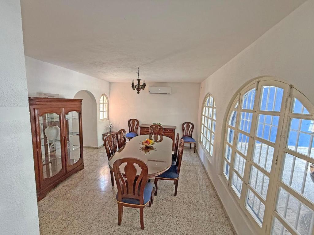 Family home, 3 bedrooms with bathroom for 8 people - 4