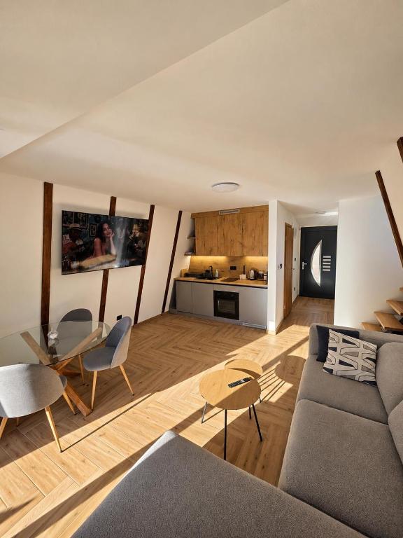 Black Pearl Jahorina Two Private Chalets - 4