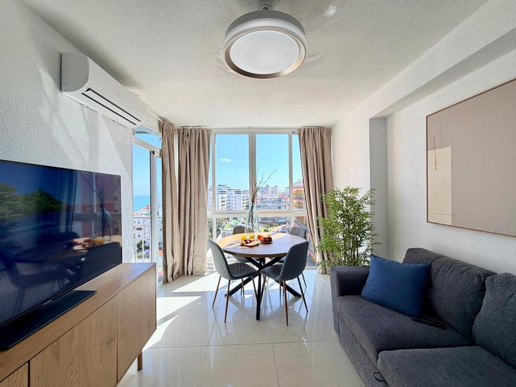 Sea View Terrace - Pool - Central Torremolinos - 1