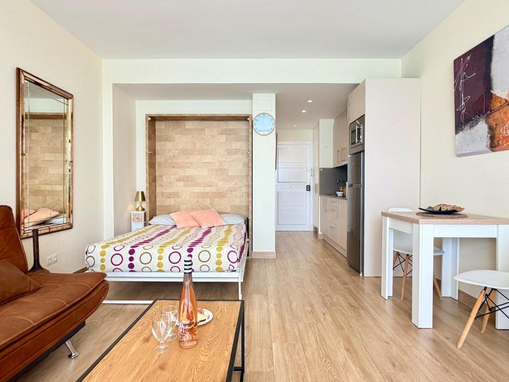 Oceanfront terrace - First line - La Carihuela - 4