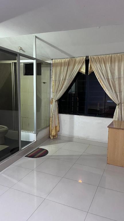 Habitación con baño propio - 4