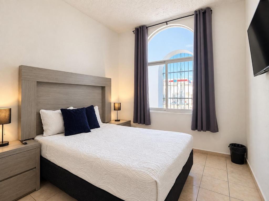 Casa Balandra 2BR home downtown LPZ walk everywhere - 1
