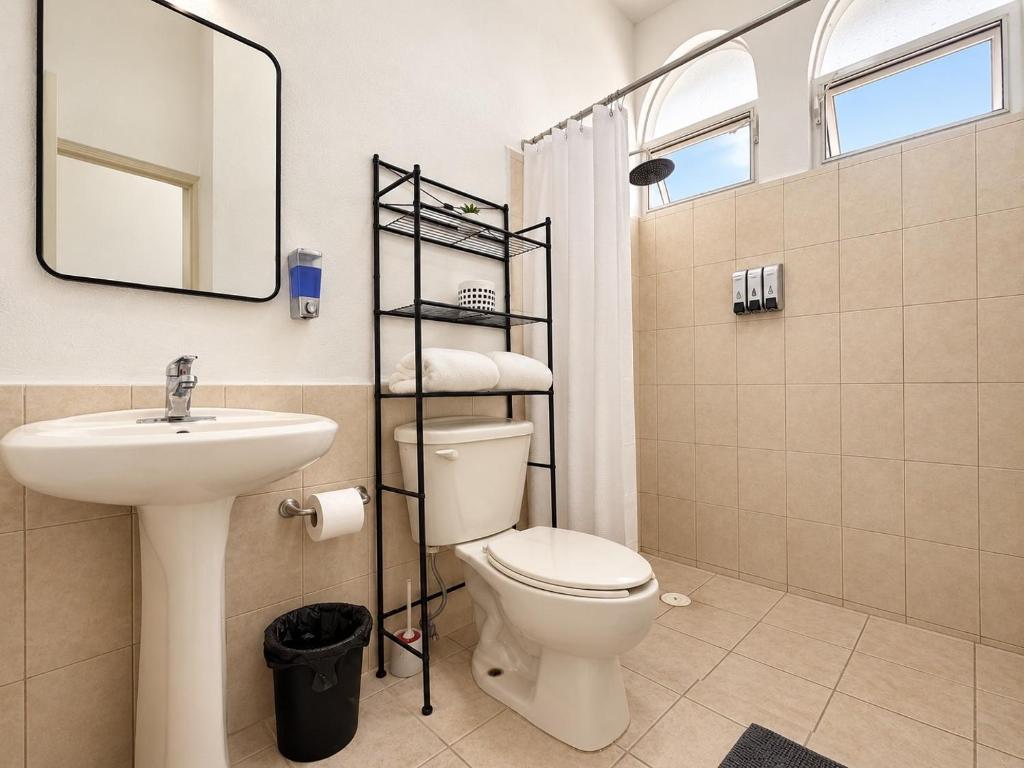 Casa Balandra 2BR home downtown LPZ walk everywhere - 2