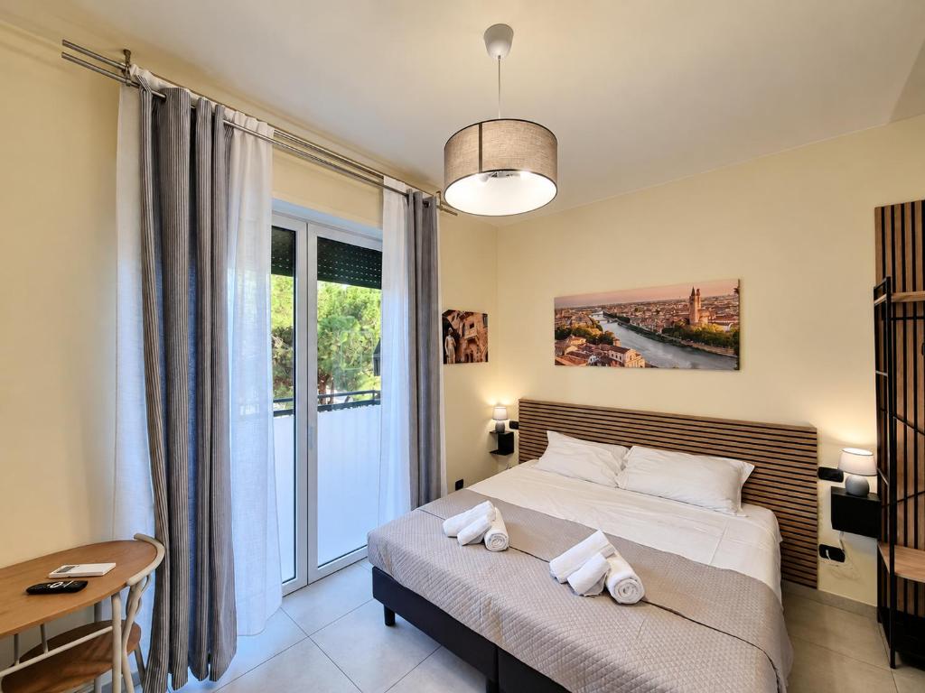 Independent Rooms - 2