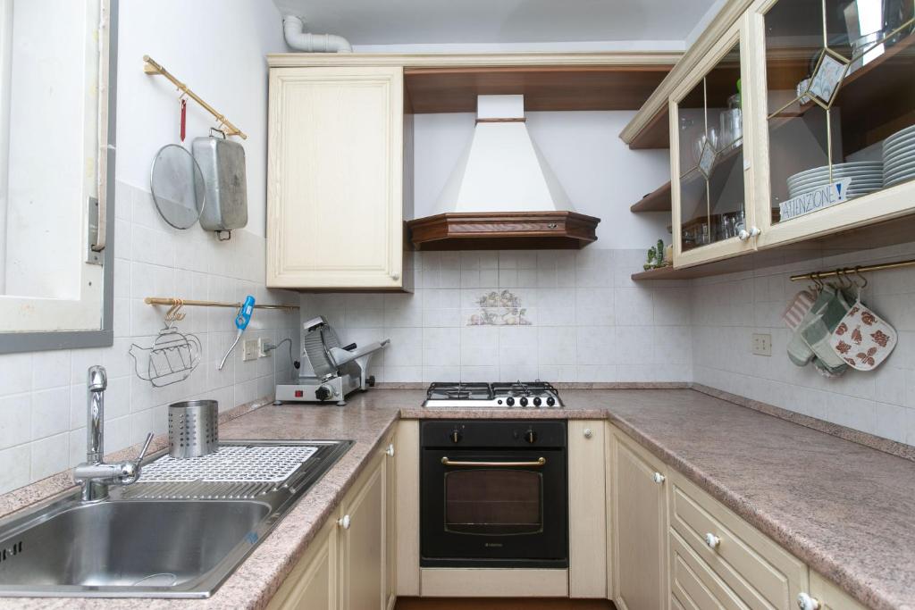 N232 - Numana, pentalocale con giardino in residence con piscina - 5