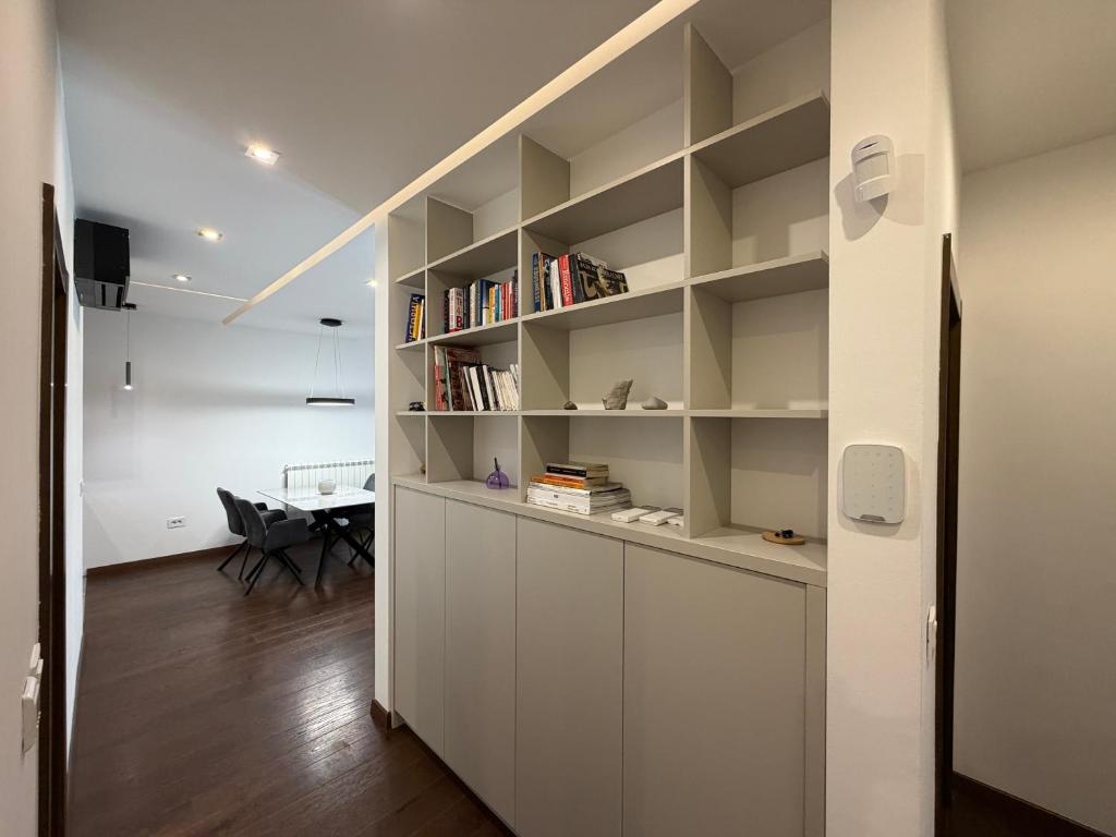 Manjez Park Luxury Residence - 4