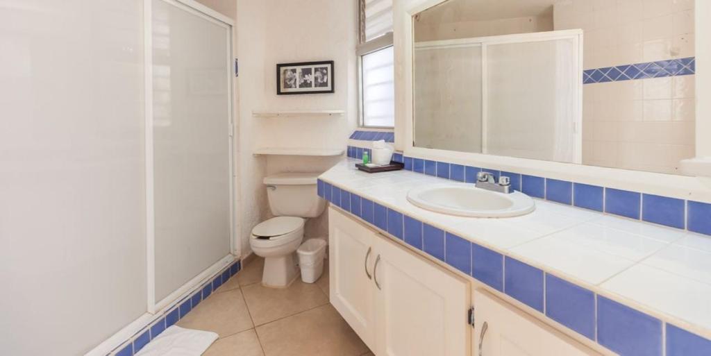 Las Gaviotas Hotel and Suites - 2