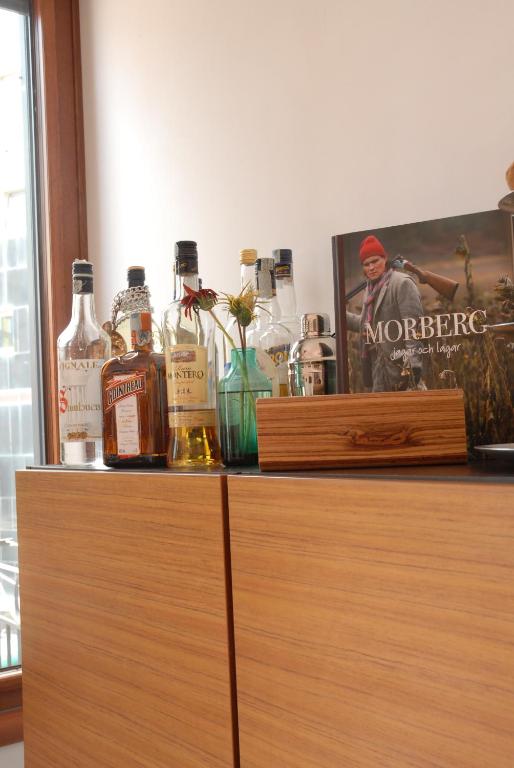 Shared lounge/TV area