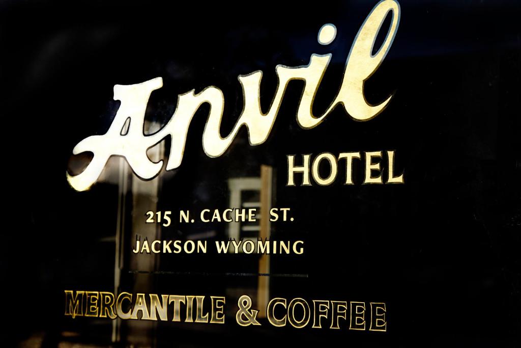 Anvil Hotel photo