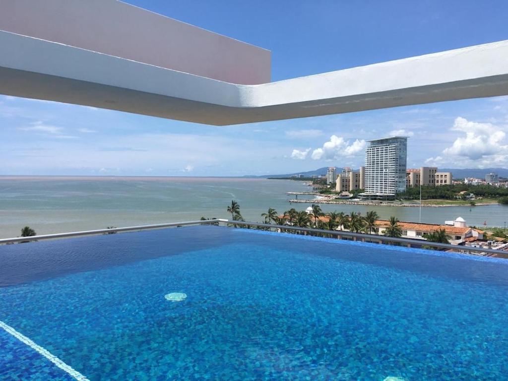 1BR Apartment with Pool and Sunset Views - 1