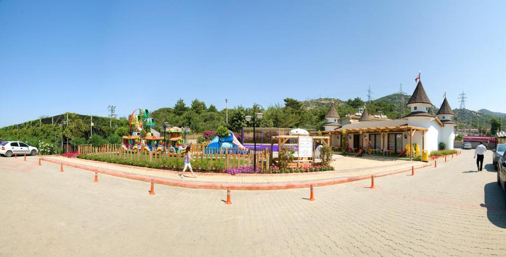 Beach Club Doganay Hotel - All Inclusive — Attractions for children in Konakli
