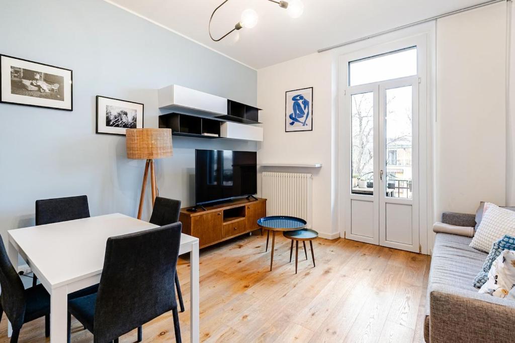 Milanese Home near Centrale - Family & Friends Stay - 3