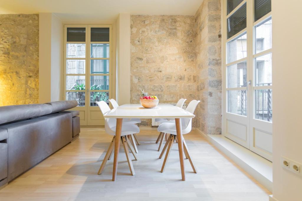 Bravissimo Cort Reial-1B — Hotel in Girona