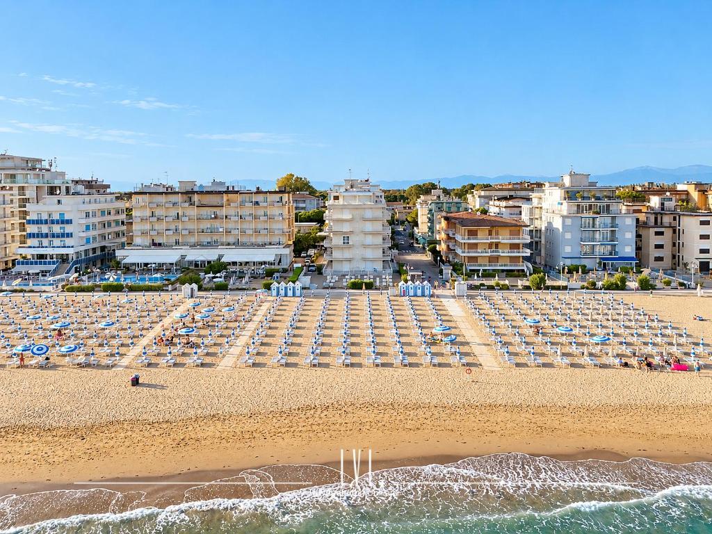Riviera - fronte mare con posto spiaggia - 4