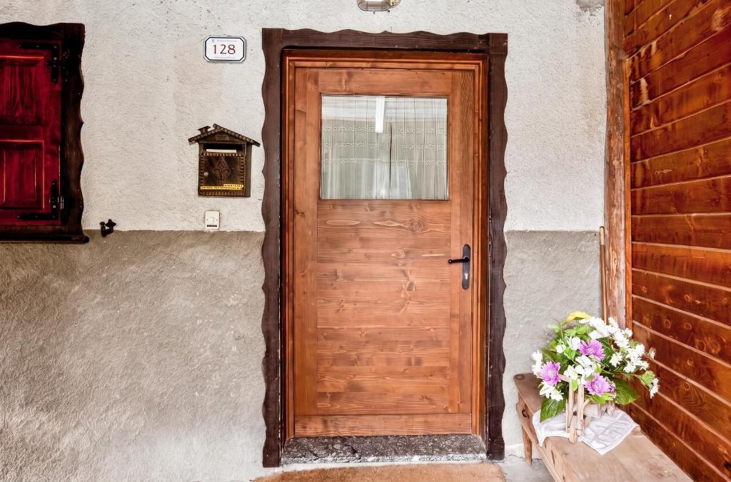 Comfortable Apartment in Livigno with Balcony - 5