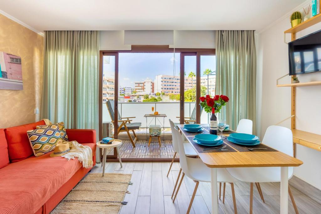 Modern Apt with Pool - Yumbo & Beach - 3