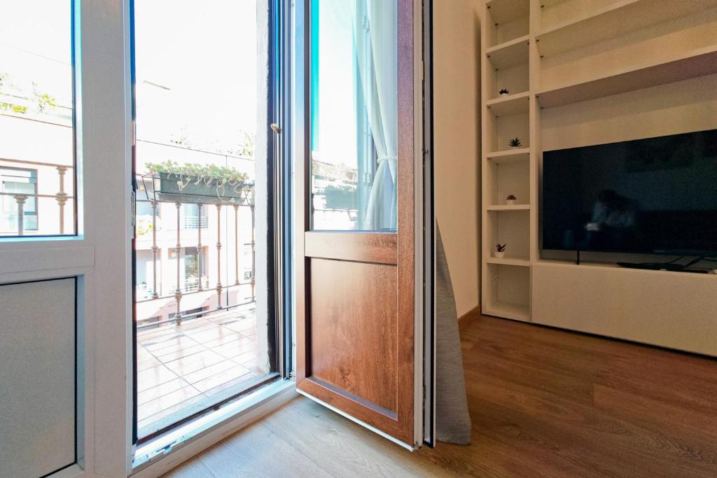 GUICCIARDINI10 Elegant Milan Living by Hospity - 5