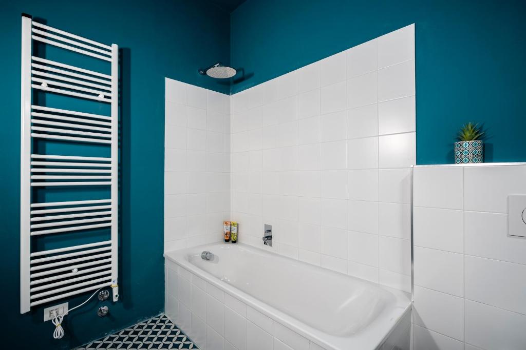 Scena Illustrata-Redi -4 double rooms-near the TRAM - 2