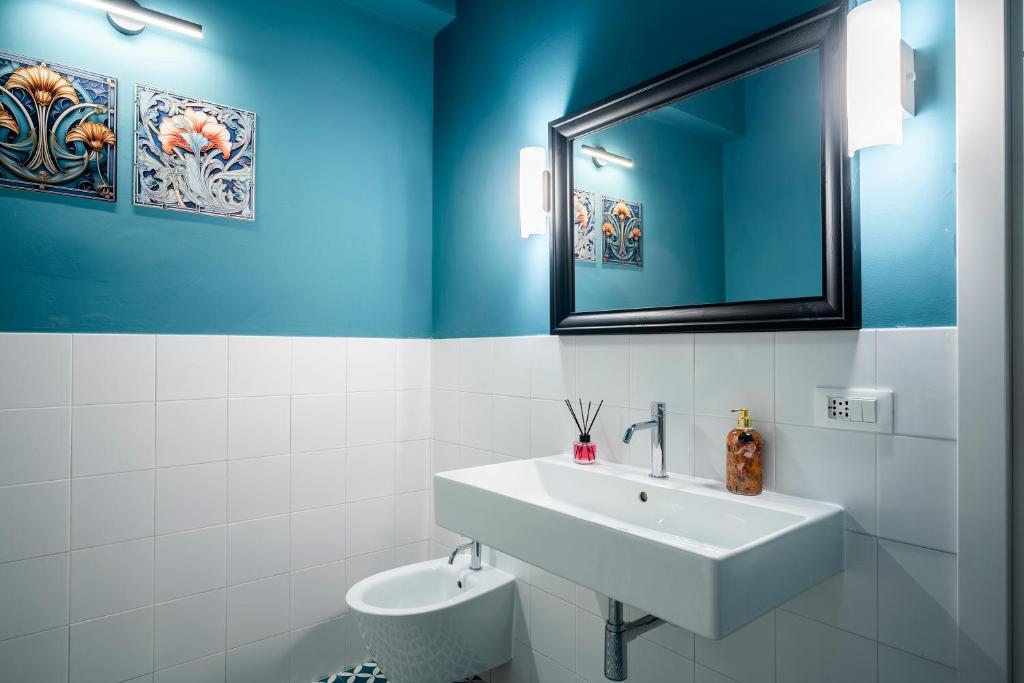 Scena Illustrata-Redi -4 double rooms-near the TRAM - 3