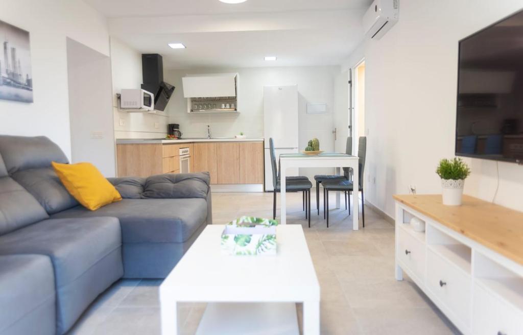 Beautiful Three-bedroom Apartment - 1