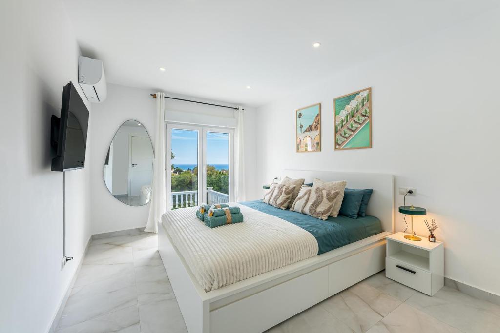 797 HOLIDAY RENTALS - VILLA D AMATO Con Piscina climatizada para 10 - 5