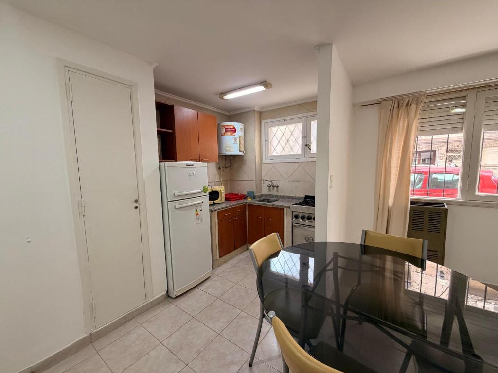 2 AMBIENTES CON PATIO - Plaza Colon - 5