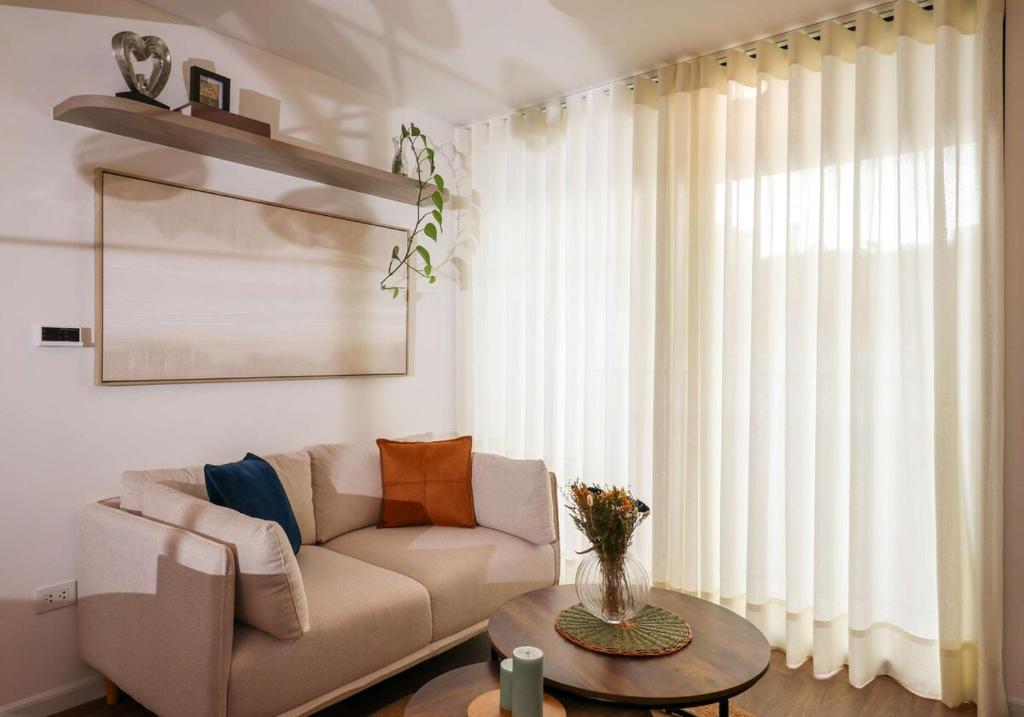 Contemporary 2BR with Balcony in Miraflores by Geko - 5