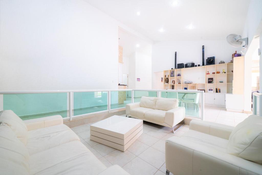 Private Villa with Pool and Tennis Court, 7 BR - 2