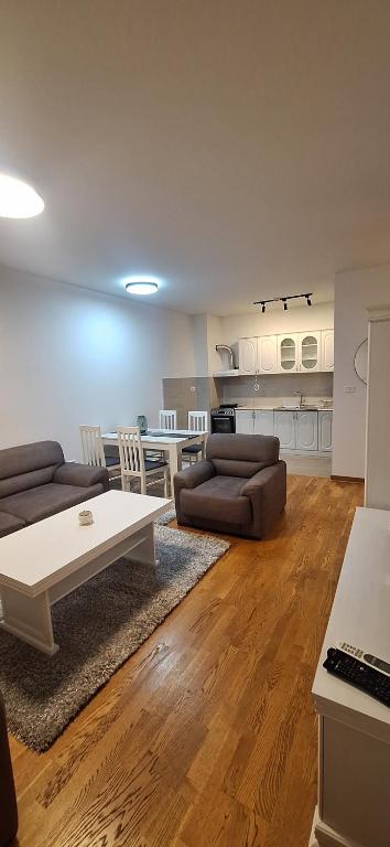 Zoma Apartment - 5