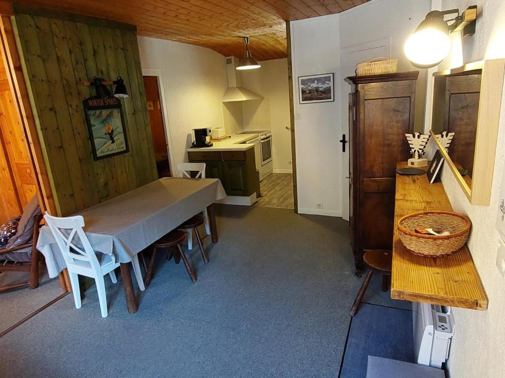 Appartement ski au pied - 4 pers. - FR-1-518-236 - 3