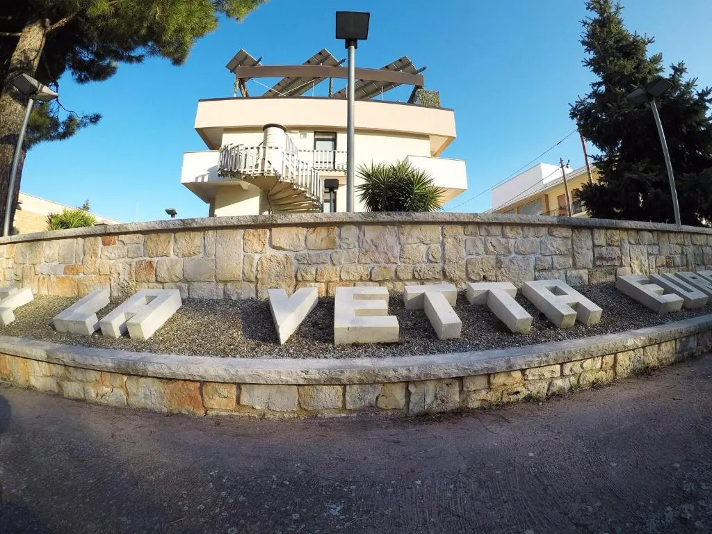 Hotel La Vetta Europa, hotel in Castellana Grotte