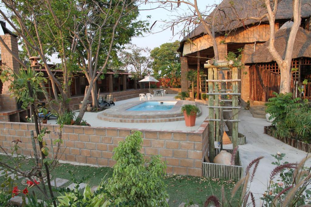 Oshandira Lodge photo