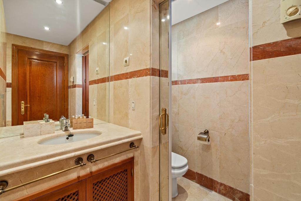 Tropical 2-Bed Apartment with Pool Views RDR586 - 5